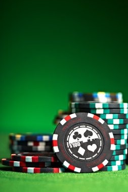 Dadu Online live dealer studio with two dice on camera